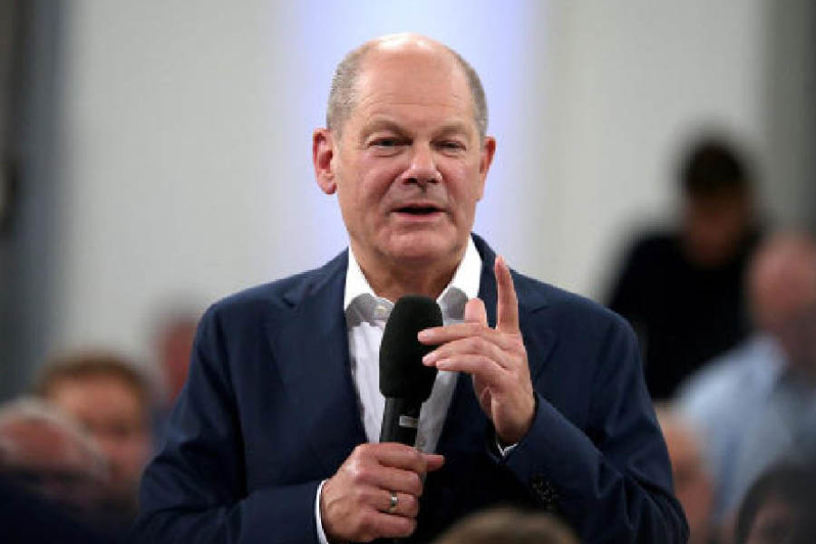 “I’m going to scowl more than I smile,” declares Olaf Scholz about his TikTok plans
