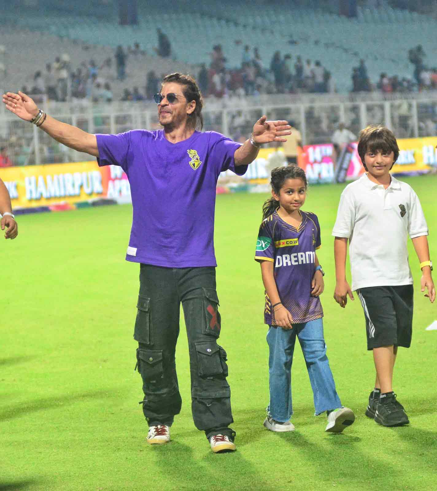 Shah Rukh waves to fans at the Eden Gardens after the Kolkata Knight Riders' victory against Lucknow Super Giants on Sunday afternoon