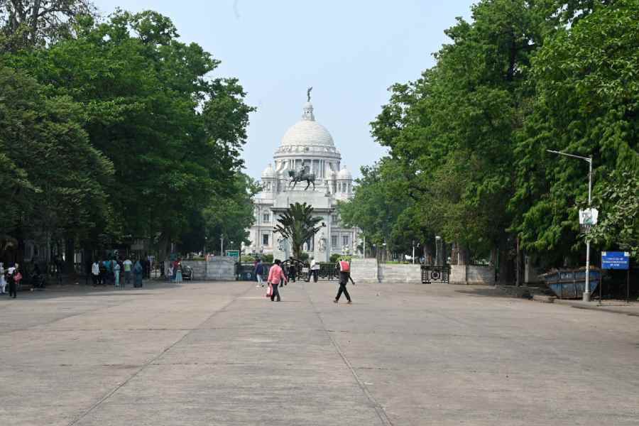 A usually bustling Victoria Memorial wears a deserted look on Monday afternoon.