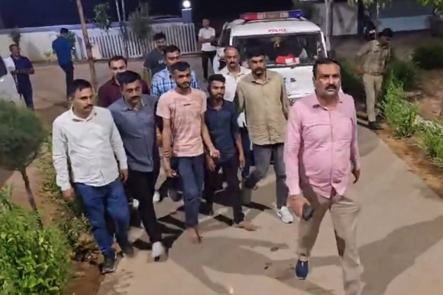 Salman Khan | Firing outside Salman Khan's home: Two persons arrested from  Gujarat - Telegraph India