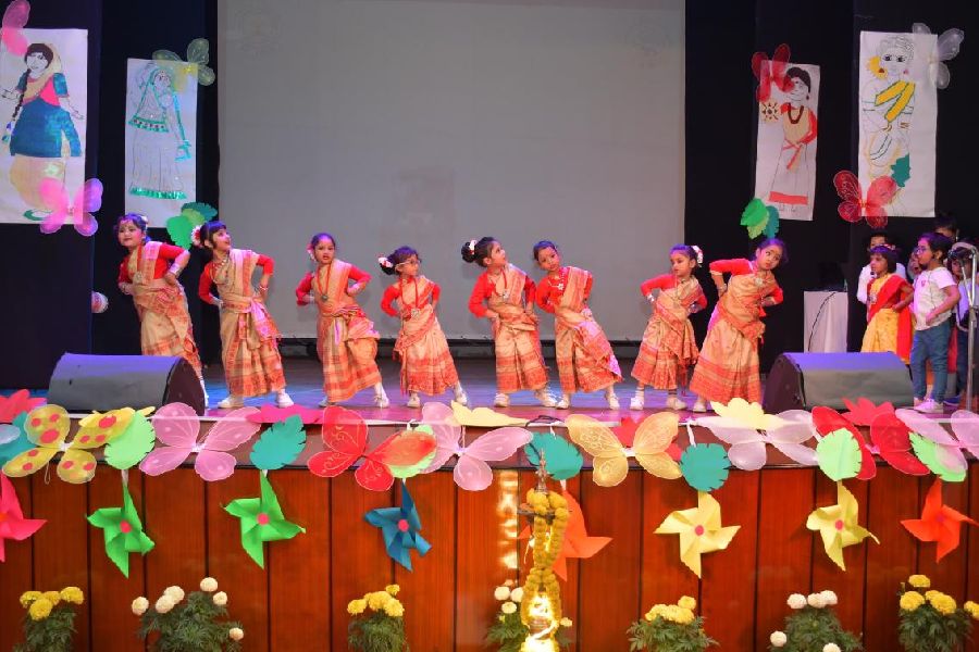 Shri Shikshayatan junior school annual concert