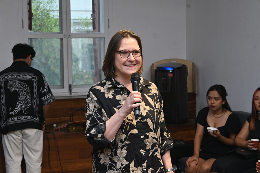Astrid Wege, director of the Goethe-Institut, Max Mueller Bhavan expressed her excitement at the launch of Cafe Mueller by Art Cafe