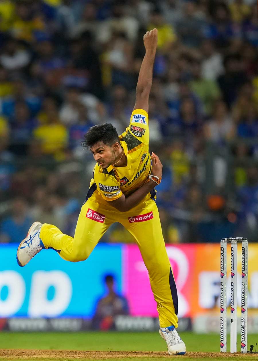 Matheesha Pathirana (CSK): While everyone was still reeling from Dhoni’s six-hitting display, Pathirana quietly went about his business dismissing Ishan Kishan and Suryakumar Yadav in back-to-back deliveries before adding the scalps of Tilak Verma and Romario Shepherd in Mumbai. At the cost of just 28 runs, this was another stock-raising spell from the Sri Lankan, worthy of the man of the match award