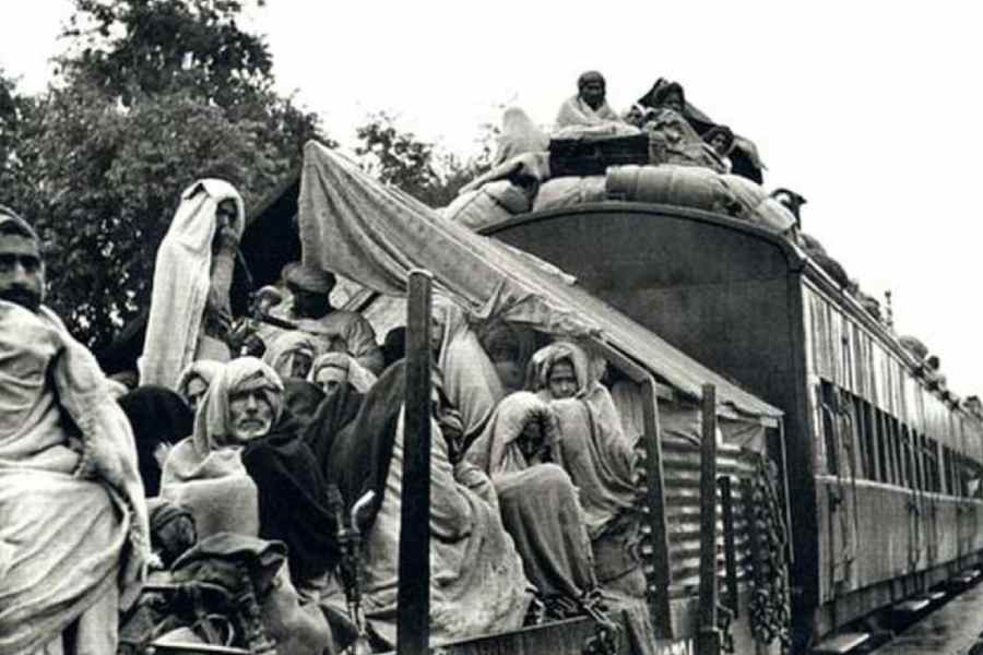 The haunting: A refugee train in Punjab, 1947.