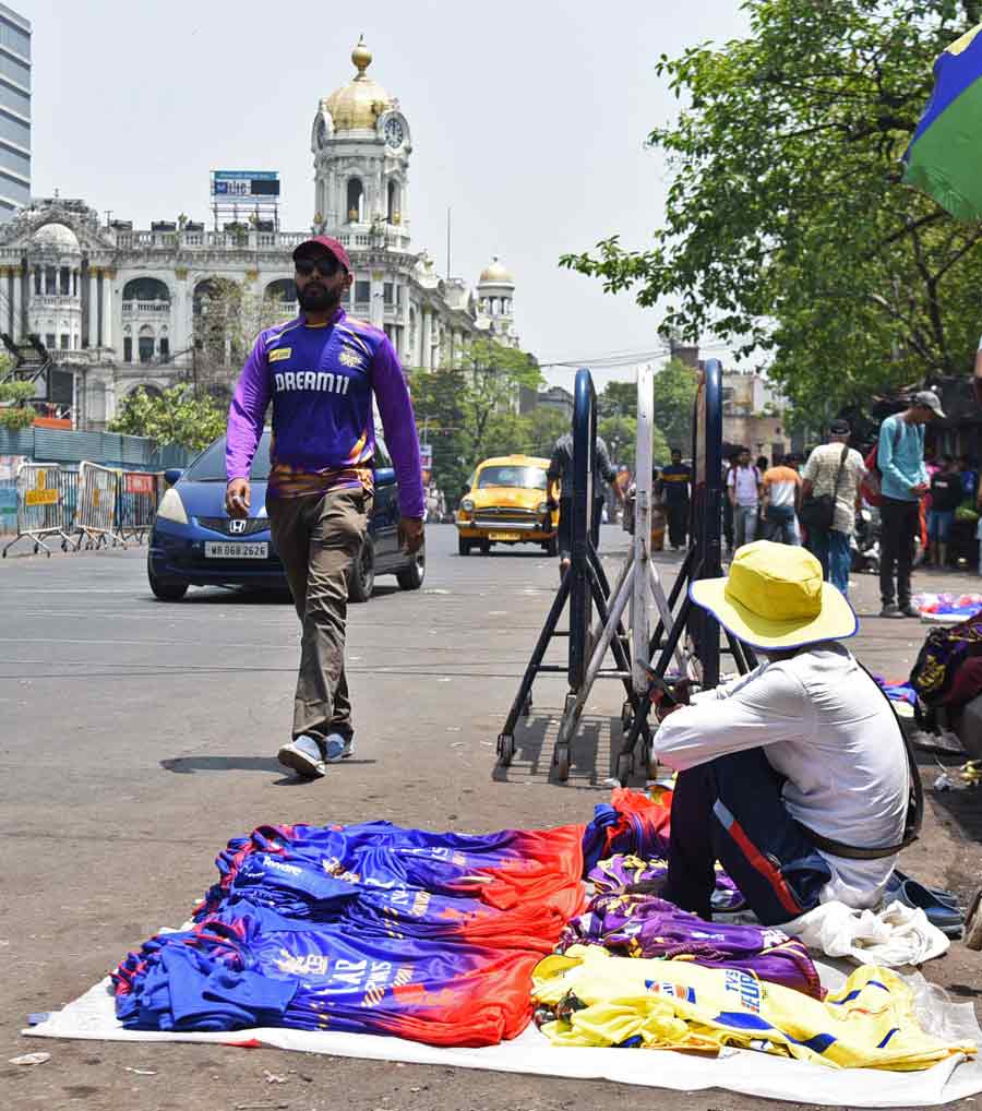 Jerseys of KKR and RCB were on sale at Esplanade ahead of the game   