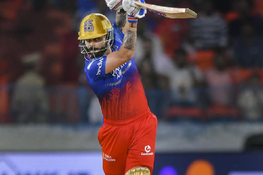 Virat Kohli en route to his 50 during Royal Challengers Bengaluru’s match against Sunrisers Hyderabad in Hyderabad on Thursday