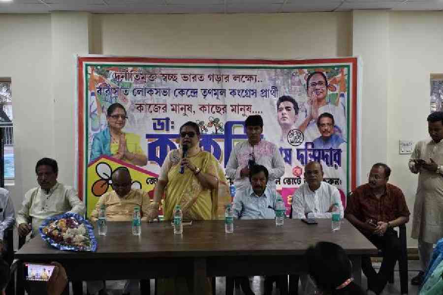Kakoli Ghosh Dastidar addresses a gathering of local residents at NBCC Vibgyor Tower in CE Block, New Town, on Sunday