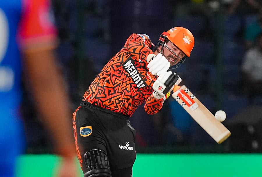 Travis Head (SRH): He may not have clicked against RCB in Hyderabad, but pitted against DC at the Arun Jaitley Stadium, Head was simply unstoppable. As part of a mind-boggling 131-run stand (achieved in just six overs) with Abhishek Sharma, Head batted as if he was on the playstation. Eleven fours and six sixes meant he hit every second ball for a boundary, eventually leaving the stage 11 runs short of a memorable century