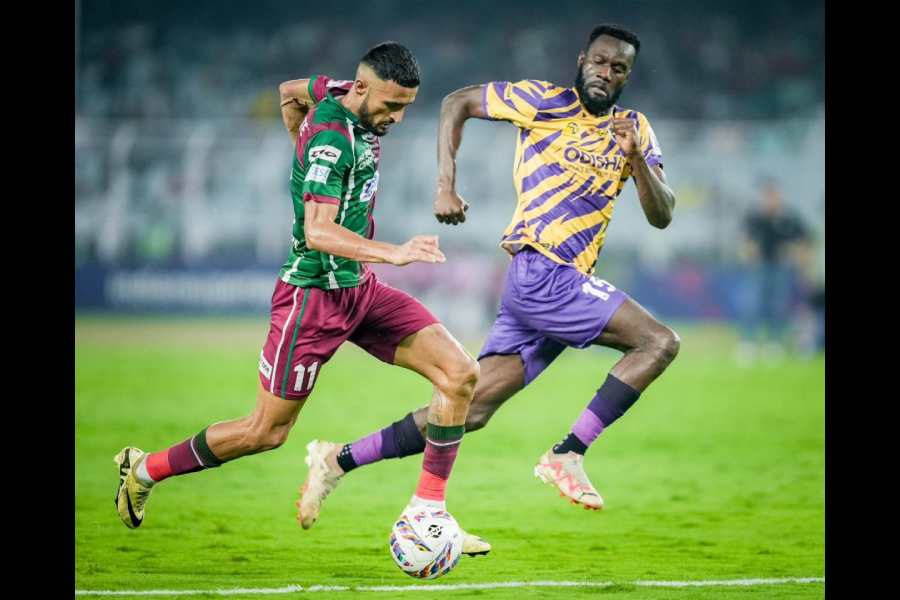 In this picture shared by Mohun Bagan Super Giant on X, Odisha FC’s Mourtada Fall (right) tries to close down Manvir Singh, who makes one of his many runs down the flank during the second leg semi-final of ISL-X at the Salt Lake Stadium on Sunday.