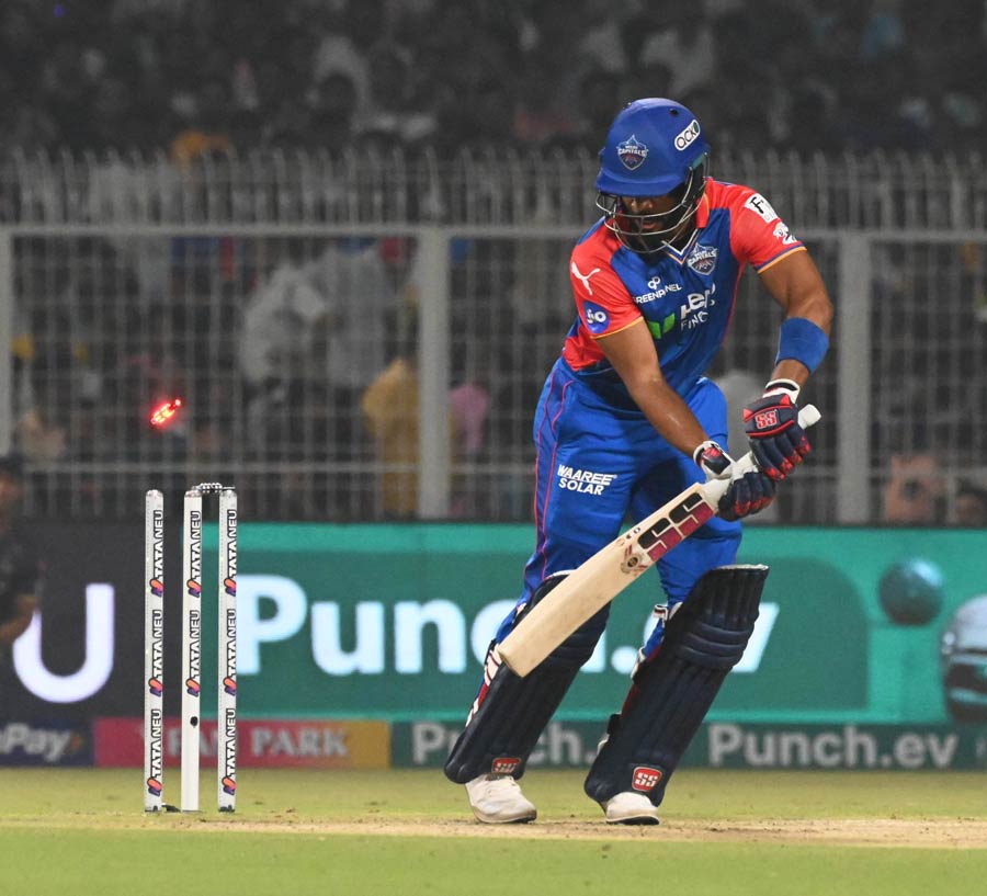 Winning the toss, DC chose to bat first. Kuldeep Yadav was the top-scorer and the last man standing for DC batting at No. 9 