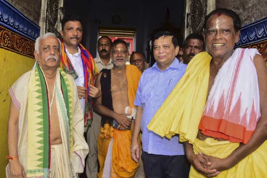 Supervisory committee chairman and Orissa HC former judge Justice Biswanath Rath and others during the reopening of the Ratna Bhandar of Puri Jagannath temple for the second time in Puri on 18th July