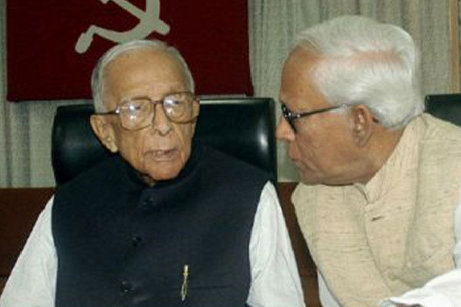 Jyoti Basu with Buddhadeb Bhattacharjee