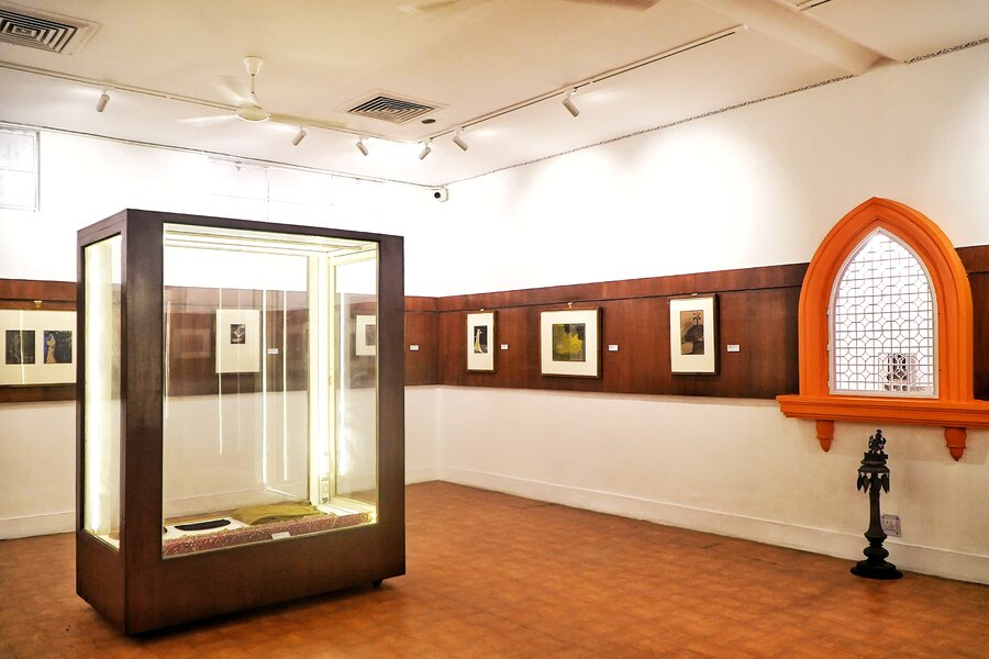 The Rabindra Galleries has a predecessor with a significant record in art restoration — The Gallery of Contemporary Art, which was inaugurated by Atul Bose in 1966. The Rabindra Galleries underwent restoration in 2016 by the National Research Laboratory for Conservation (NRLC) in Lucknow, which is funded by the ministry of culture. The curation was done under the supervision of Jogen Chowdhury