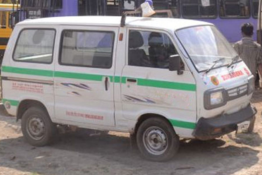 Wayanad landslide | Wayanad Landslides: Kerala woman ambulance driver keeps  personal tragedy aside to serve victims - Telegraph India