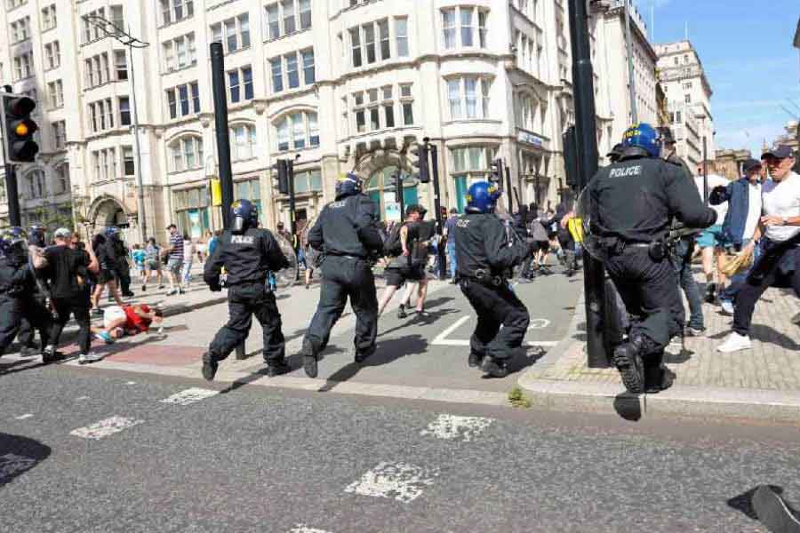 The Rwandan government has said that it cannot accommodate any British citizens looking for refuge from violence
