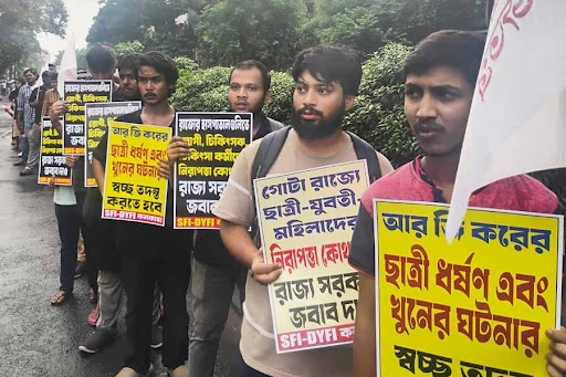 Student Protesters at Shyambazar Five Point Crossing on Saturday