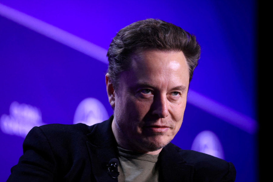 US presidential elections Elon Musk embraces Donald Trump and scorns