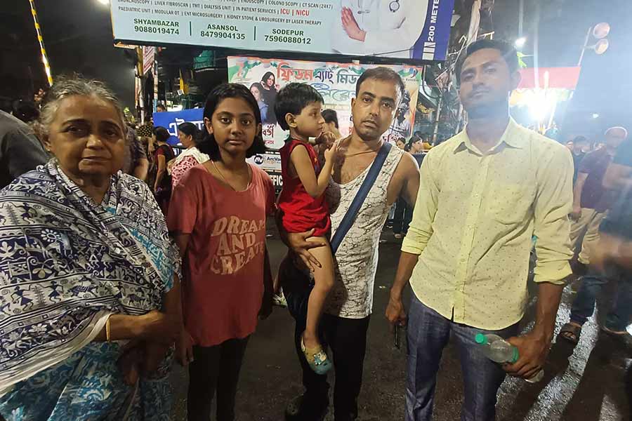 Debjeet Deb with his family at the Shyambazar 5 point crossing protest