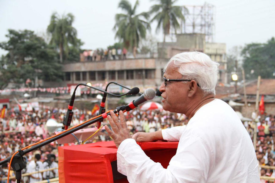 Bhattacharjee campaigning at Ranaghat, in 2011