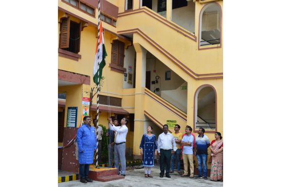 The programme commenced with a disciplined and synchronized March Past by the Bharat Scouts and Guides. Twenty-two participants marched proudly in the school playground, exhibiting the values of teamwork, discipline, and patriotism. The March Past set the tone for the rest of the celebration.