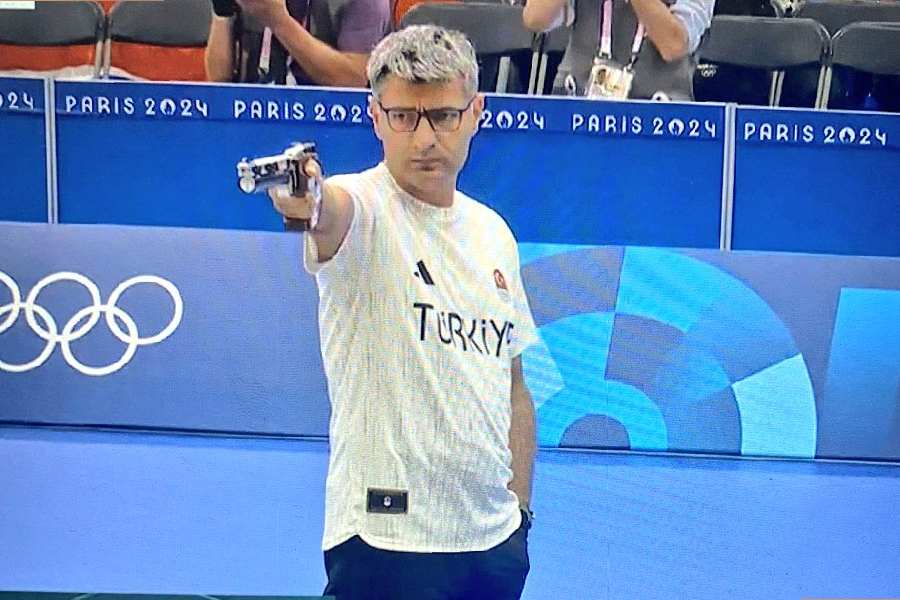 Yusuf Dikec’s money shot