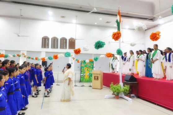 This year Modern High School for Girls celebrated India's 78th year of independence with the theme of "Freedom of expression and child rights". Starting from the compèring to the programme decoration, everything was single handedly done by the students themselves