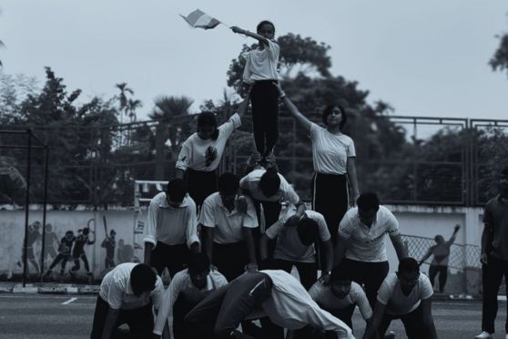 The students had decorated the school premises with various festoons and the house flags, school flag and above all the National Flag. The Investiture Ceremony was held on 14th followed by some live performances based on dance, music, karate, recitation and skit