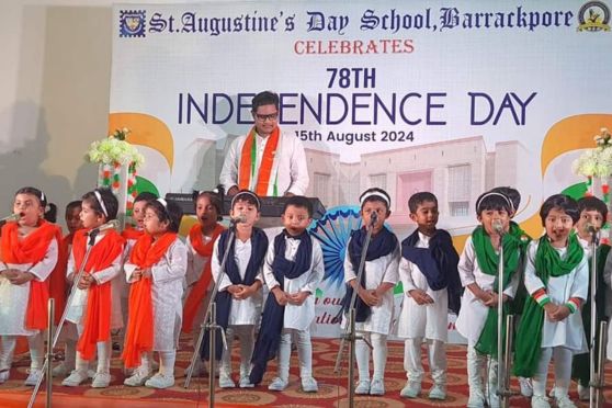 The event commenced with a flag hoisting ceremony, which was expertly executed by our youngest learners, the UKG Bunnies. The ceremony was graced by our respected Principal Ma'am Mrs. Shweta Ray, who paid tribute to our nation's heroes before hoisting the flag. The Bunnies, with their  charm, performed their Bunnies Salute while proudly chanting the slogan "Jai Hind"