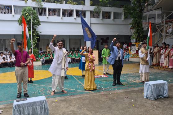 At TFFS, the well rehearsed offerings were by the middle schoolers of Classes VII & VIII. The hoisting of The Mother's Flag, the Salute to The Mother ,the March Past and Sanskrit Songs were common offerings of both the days