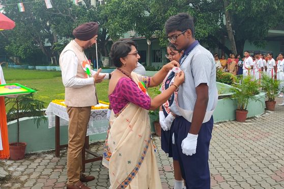 The Investiture ceremony was held where the School entrusted faith , hope and responsibility with the newly formed Student Council Members. One of the most interesting parts of the programme was when our honourable Principal Ma'am took the 'Energy Literacy' pledge and asked the students to take the pledge along with her