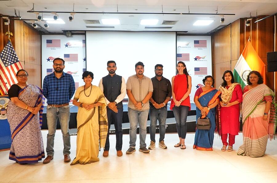 The resource persons who played an important role in empowering the participants were (from left) US Consulate employee Bobby Hore,  independent digital marketing expert Sourav Sengupta, owner of Halo Heritage Reshmi Chatterjee, solution strategist and chief of staff- customer excellence at Yellow.ai Bodhayan Bhattacharyya, data scientist-applied AI at Deloitte Arnab Ghosh, Biswajit Chitrakar, Lamprini Bakery owner Kelly Dwyer, Sujata Ganguli The Inference executive director Arkita Pal and Harshamanjari Nanda, the executive director of Uddami India Foundation. After the second workshop, each group had to set up a business for two months and monitor their revenue. The third workshop was around the topic of ‘Understanding Information Communication and Technology (ICT)  and Self-Management’ as well as a deep-dive into artificial intelligence, its benefits and flaws