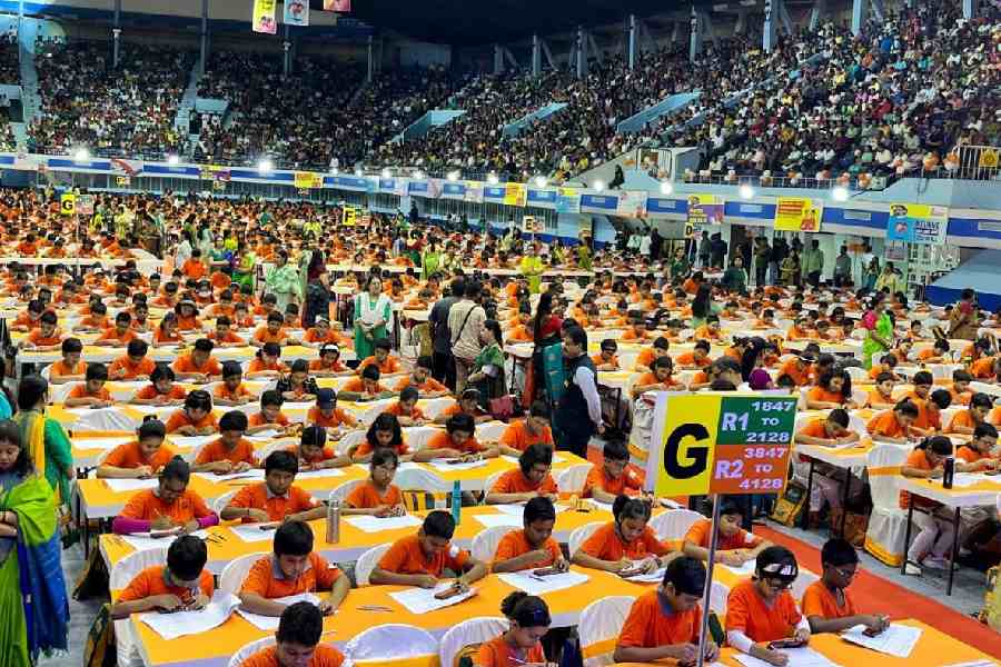 Students take part in the SIP Prodigy West Bengal, 2024, at Netaji Indoor Stadium