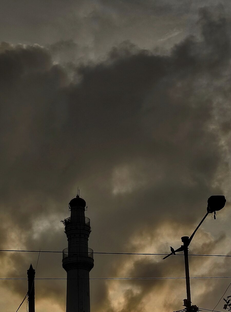 A cloudy sky shields the last rays of the setting sun on Tuesday. Sunshine appeared in scattered parts of the city after almost an entire week of rain. IMD has notified that due to a low-pressure area over northwest Jharkhand heavy rainfall activity is expected over south Bengal in the next two days