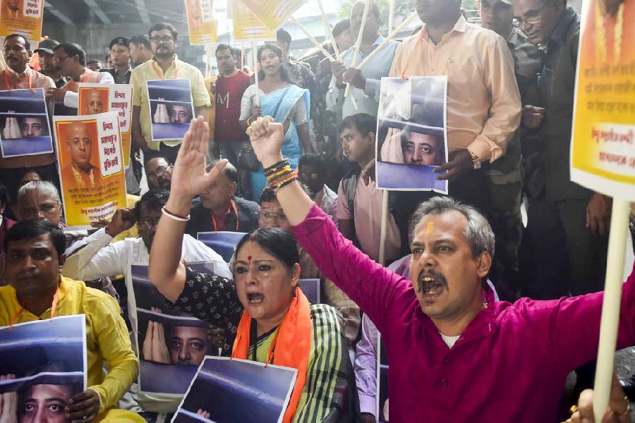 Iskcon Monk | Rallies Taken Out In West Bengal Demanding Release Of ...