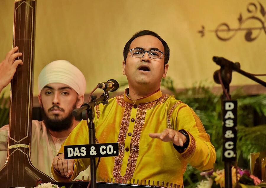 Brajeswar Mukherjee delivered a full-throated performance, accompanied by Bivash Sanghai on the tabla and Gourab Chatterjee on the harmonium
