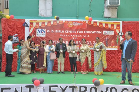 The carnival began with a heartfelt felicitation ceremony for retired teachers, celebrating their immense contributions to the institution.