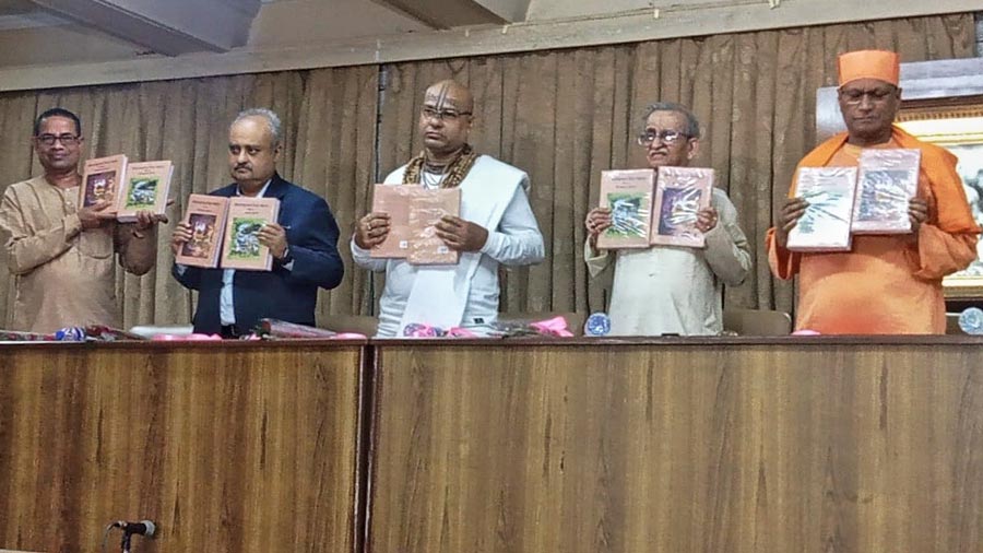A book written by Deepak Kumar Bhattacharya on the origin of Radha Krishna was inaugurated at Ramakrishna Mission Golpark. The book is a compilation of 76 'leelas' of Radha Krishna and many other mythical stories