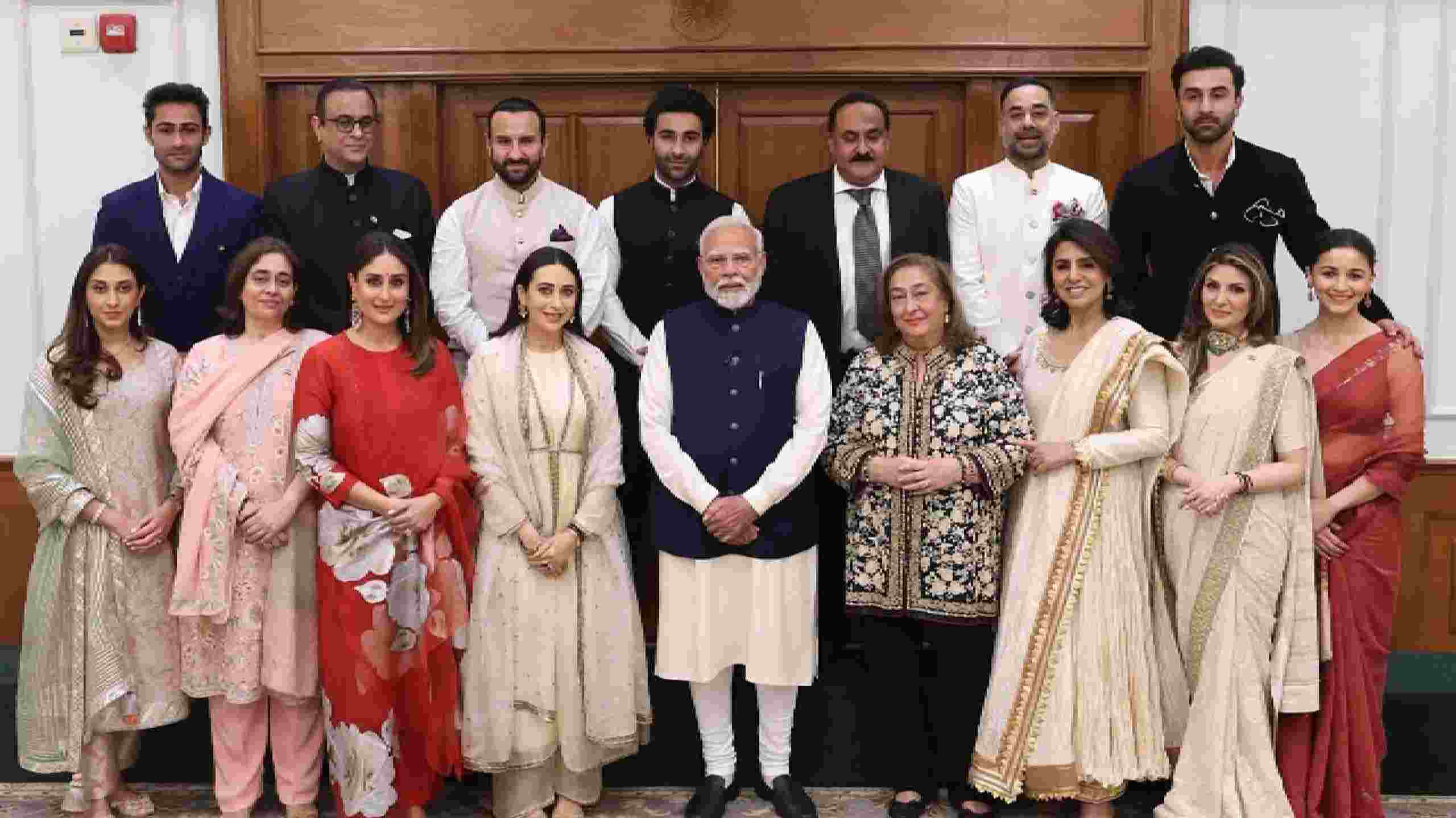 Alia Bhatt, Ranbir Kapoor, Rima Jain, Anissa Malhotra Jain, Nikhil Nanda, Nitasha Nanda and other members of the extended Kapoor family were also present at the event. 