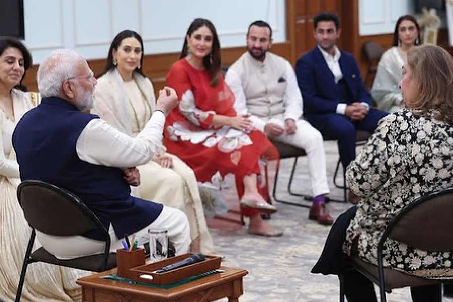 A photo shared by Kareena captures Karisma, Saif, Rima, Anissa, Neetu and her participating in an interactive session with Modi. 