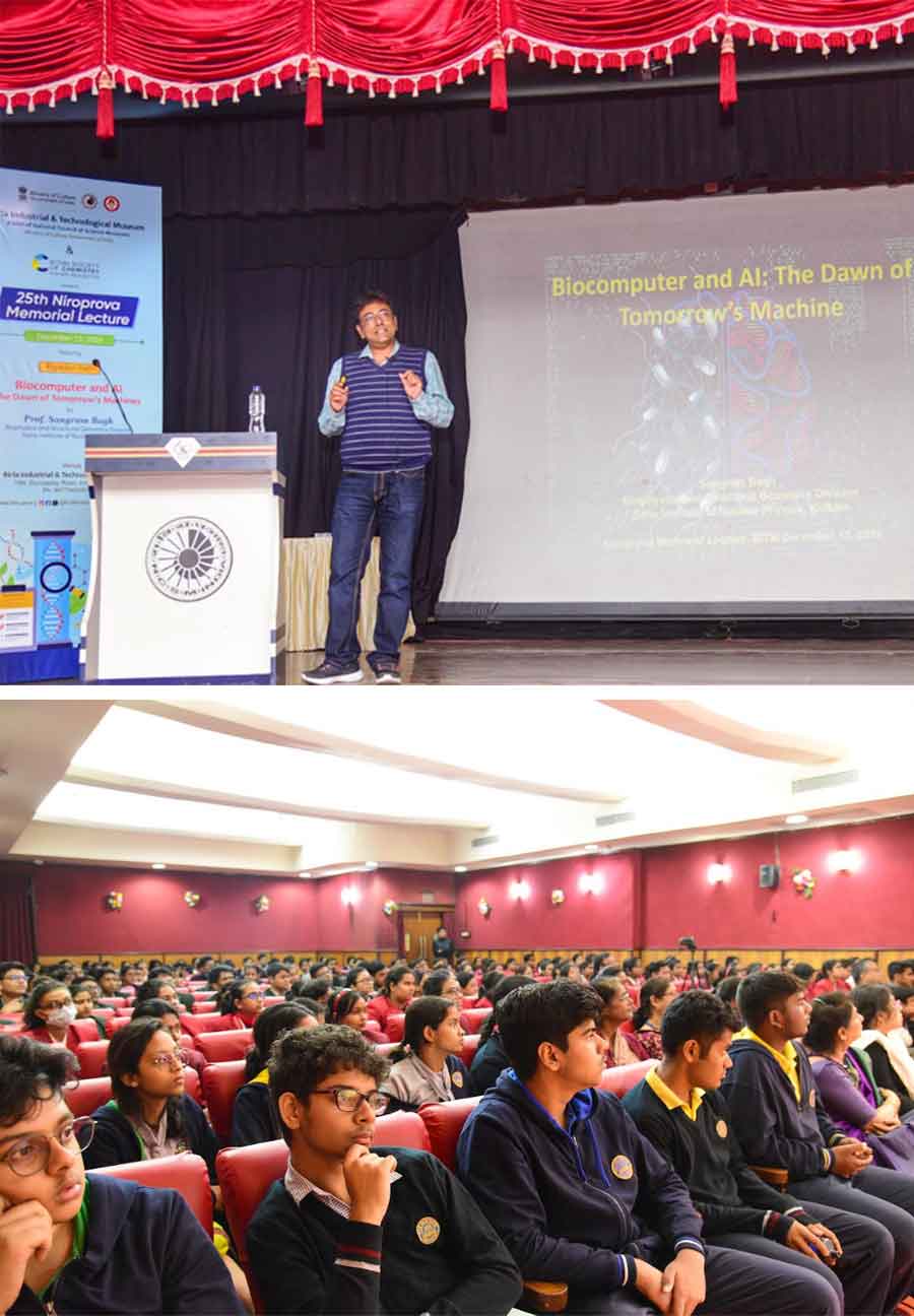 Students listen to professor Sangram Bagh of Saha Institute of Nuclear Physics, Kolkata, at the 25th Niroprova Memorial Lecture ‘Biocomputer and AI: The Dawn of Tomorrow’s Machines’ on Friday. The programme was organised jointly by the Birla Industrial and Technological Museum and the Royal Society of Chemistry, Eastern India section 