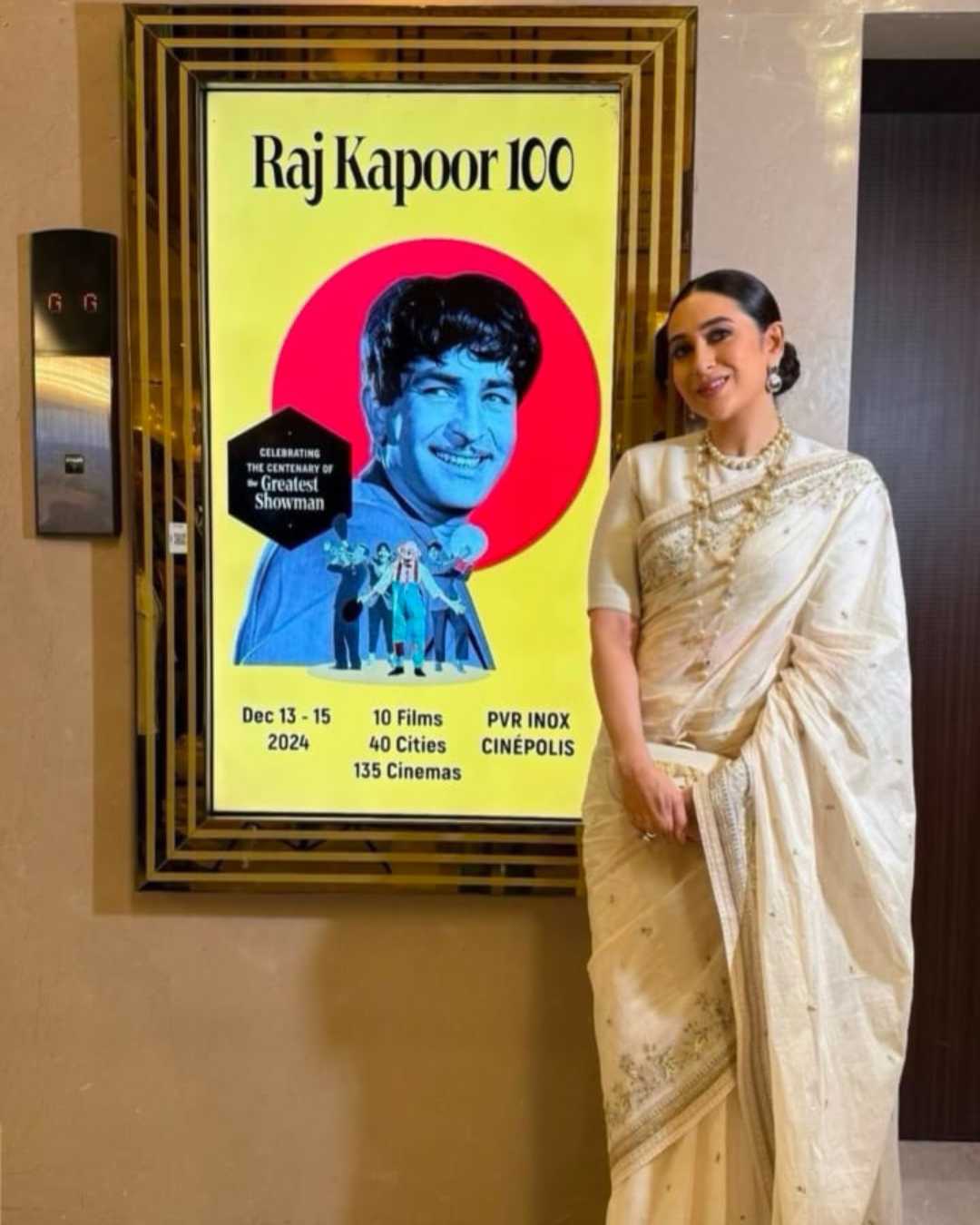 Karisma oozed simplicity in a white sari with embroidery work around the borders. She accessorised her look with a long beaded necklace and danglers. A neat bun, pink lipshade and smokey eyes completed her look. 