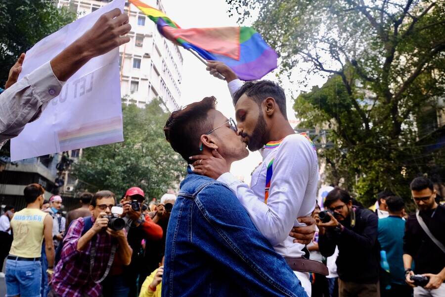 On December 15, thousands of people took to the streets of Kolkata to celebrate 25 years of love, inclusivity and resistance, as the Kolkata Rainbow Pride Walk 2024 expanded upon its towering legacy. On July 2, 1999, 15 people had participated in the historic ‘Friendship Walk’ — India’s first and oldest Pride march 