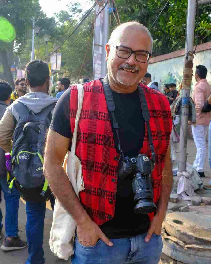 Niladri R. Chatterjee, author and professor at the Dept of English, University of Kalyani, has been at the helm of a course titled ‘New Gender Studies’ since 2009. ‘Ten years ago, the walk was much more age-variant. Sometimes, even parents or family members walked with their queer children or relatives. However, I’m glad that the walk has remained angry, political and intersectional, raising slogans in support of not only the murdered junior doctor at R.G. Kar but also in support of sex work, Palestine, Ukraine, and Dalit citizens of this country,’ he said