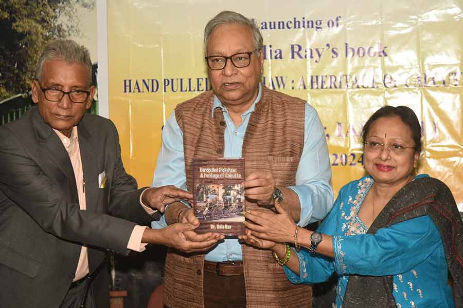 Former Parliamentarian, public intellectual, speaker and writer Jawhar Sircar releases a book by Dr Dalia Roy ‘Hand Pulled Rickshaw: A Heritage of Kolkata’ at Press Club Kolkata