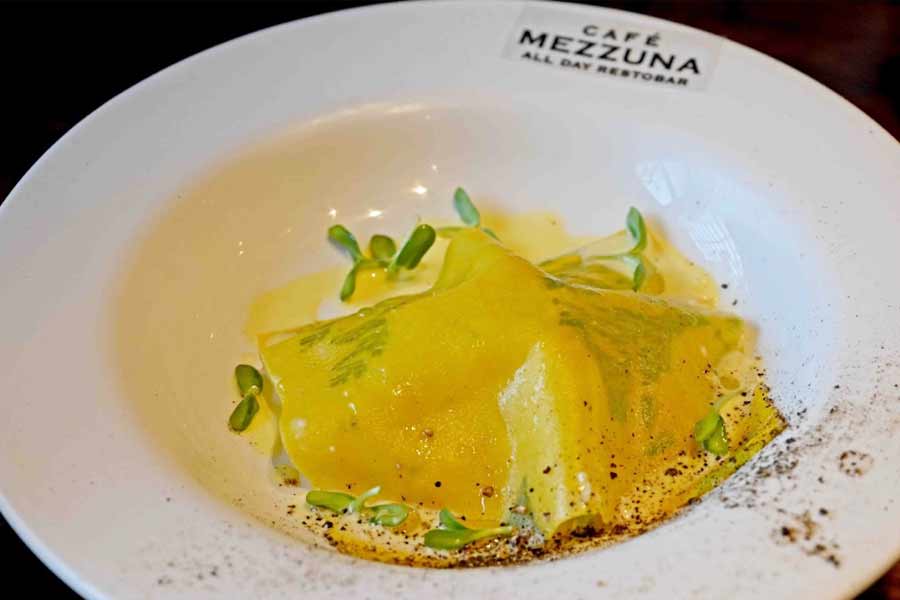 Nuvala is the shrimp pasta on the menu, made with the sheet-like nuvole pasta. Hiding under the sheet is a generous serving of flavourful shrimp