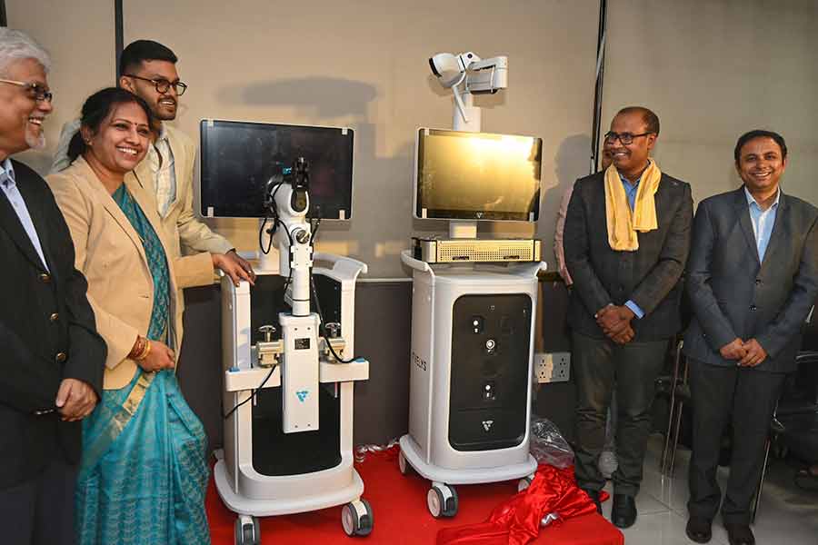 Orthopaedic surgeons Rajeev Raman and Goutam Gupta gave presentations and demonstrated cutting-edge robotic technology for orthopaedic care at India Dama Healthcare & Medical Centre on Wednesday. The chief guests at the inauguration of the centre were Manoshi Roychowdhury, Meghdut Roychowdhury and  Dr Sourav Ghosh, medical director of the hospital