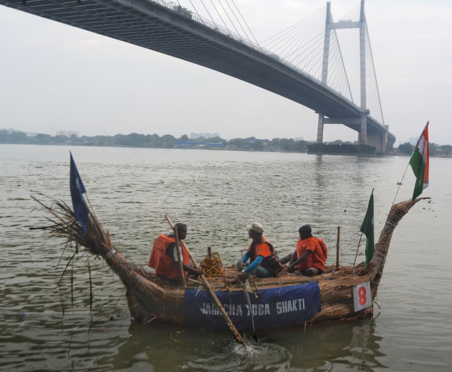 A boat made out of Hogla leaves at Ananda, a boat show on the river Hoogly at Prinsep Ghat 