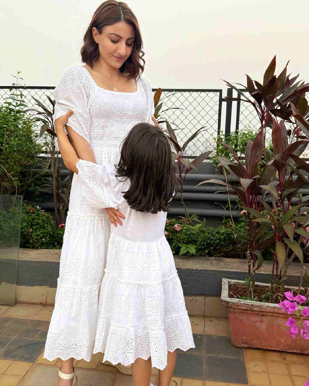 Soha also shared pictures of her seven-year-old daughter, Inaaya Naumi Kemmu, twinning with her in a similar white dress.  