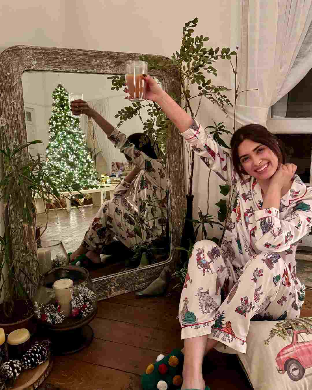 Much like Bhumi, actress Diana Penty enjoyed a cosy Christmas at home. The actress is expected to star in Ribhu Dasgupta’s Section 84. 