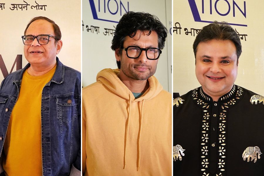 Rajatava Dutta, Indraneil Sengupta and Sujoy Prasad Chatterjee were also among those present at South City to watch the film, which hits theatres on January 3 